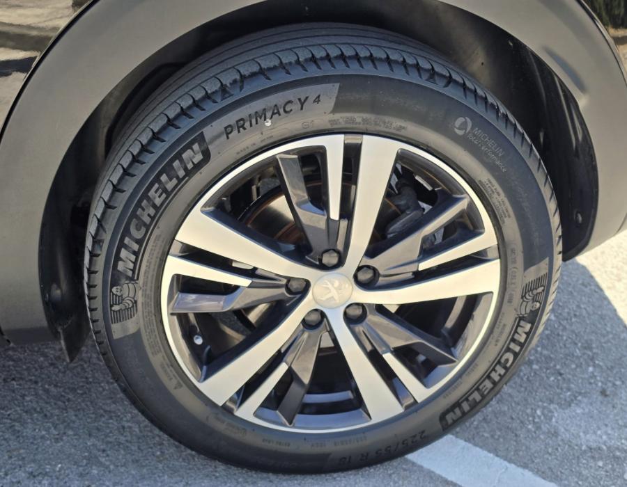 PEUGEOT 3008 (TETO PANORÂMICO E SOLAR)